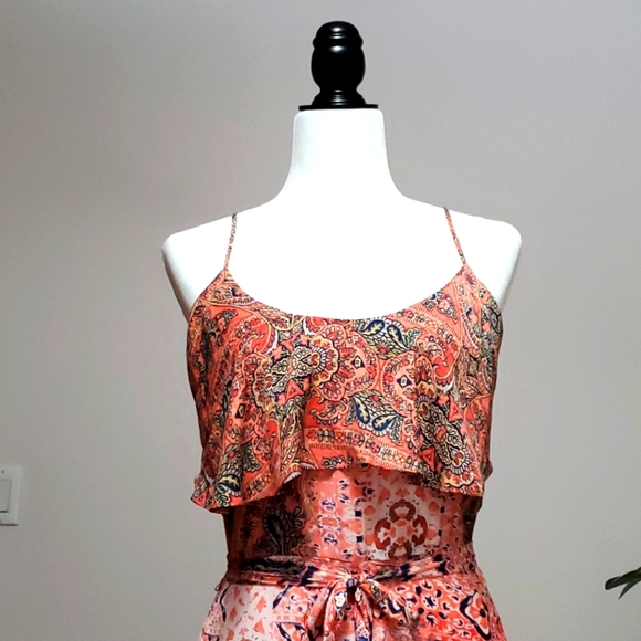 ❌SOLD❌ NWT Guess Spaghetti Strap Dress Size 6 - Picture 2 of 9